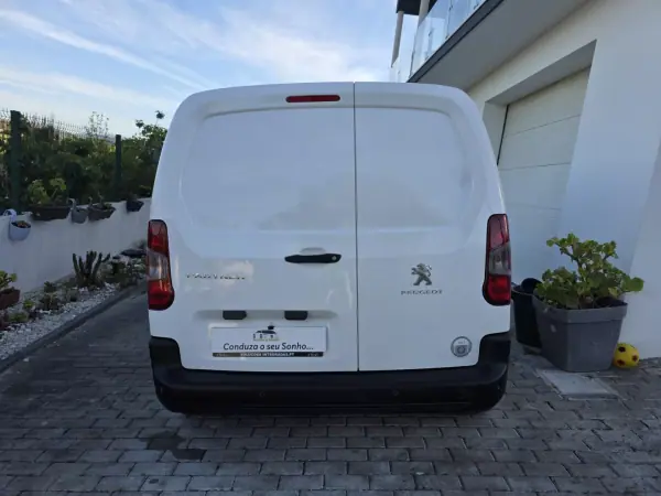 Peugeot Partner 2019 - 13990 EUR, 73560 km - AUTO.MOTO.pt - 73560km - foto 20 de 52