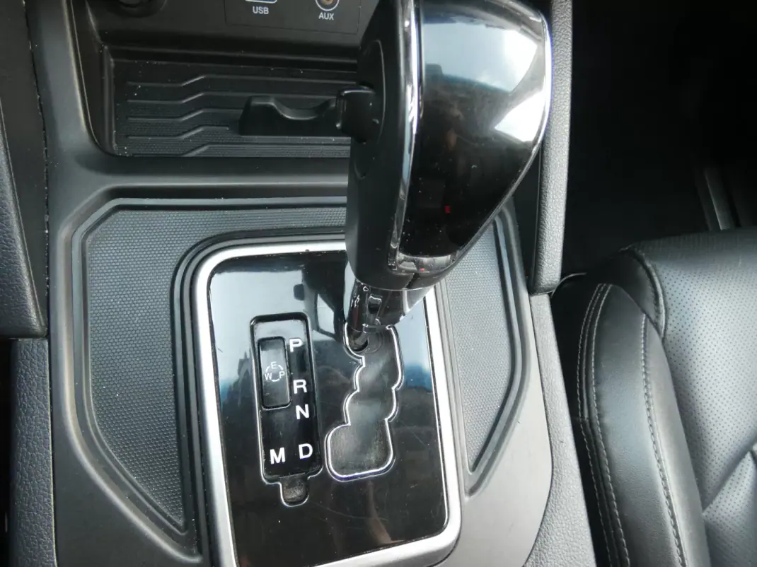 SsangYong Musso 2018 - 27500 EUR, 132000 km - AUTO.MOTO.pt - 132000km - foto 34 de 50