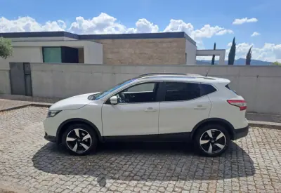 Nissan Qashqai 2017 - 16500 EUR, 150000 km - AUTO.MOTO.pt - 150000km - foto 3 de 14