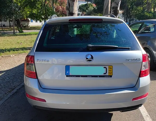 Skoda Octavia 2014 - 10900 EUR, 83000 km - AUTO.MOTO.pt - 83000km - foto 2 de 6