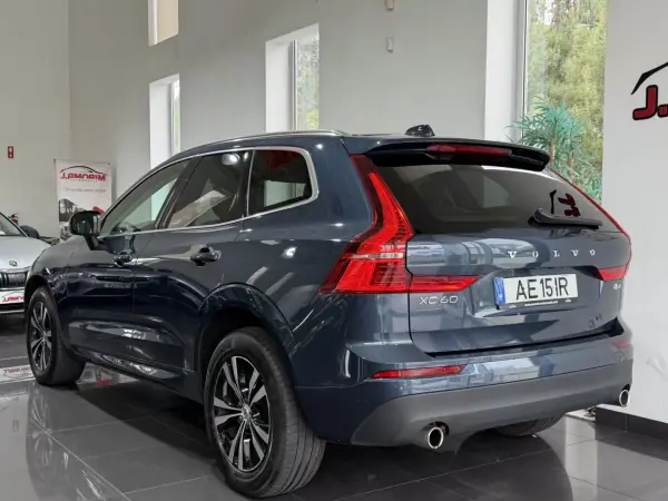 Volvo XC 60 2.0 B4 Momentum Plus 2020 Gasolina