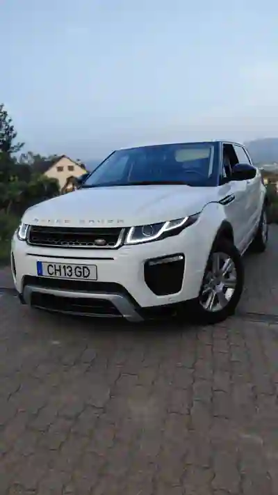 Land Rover Range Rover Evoque 2017 - 22000 EUR, 118000 km - AUTO.MOTO.pt - 118000km - foto 6 de 7