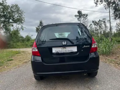 Honda Jazz 2003 - 4750 EUR, 263508 km - AUTO.MOTO.pt - 263508km - foto 13 de 29