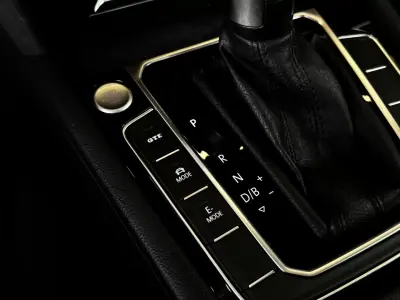 Volkswagen Arteon 2023 - 31990 EUR, 45800 km - AUTO.MOTO.pt - 45800km - foto 30 de 36