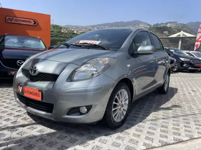 Toyota Yaris 2009 - 9950 EUR, 160224 km - 160224km - foto 3 de 12