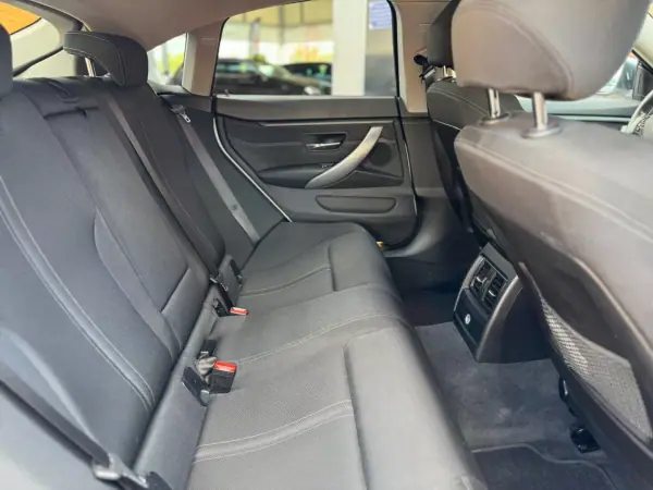 BMW 418 Gran Coupé 2018 - 18900 EUR, 218060 km - AUTO.MOTO.pt - 218060km - foto 22 de 25