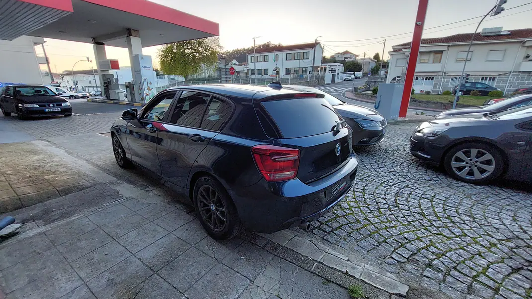 BMW 116 2013 - 8000 EUR, 239000 km - AUTO.MOTO.pt - 239000km - foto 7 de 15