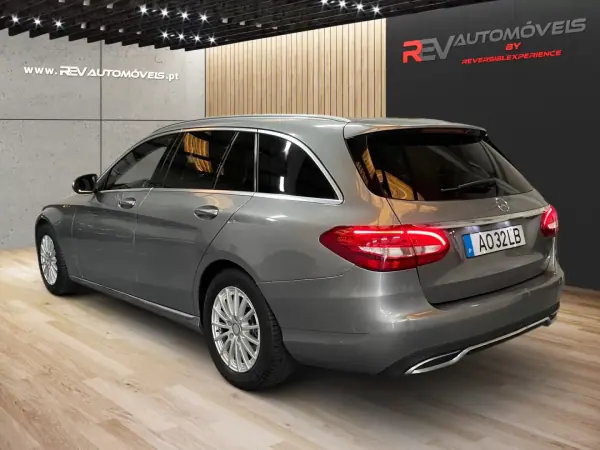 Mercedes-Benz C 180 2015 - 14950 EUR, 208000 km - AUTO.MOTO.pt - 208000km - foto 4 de 20