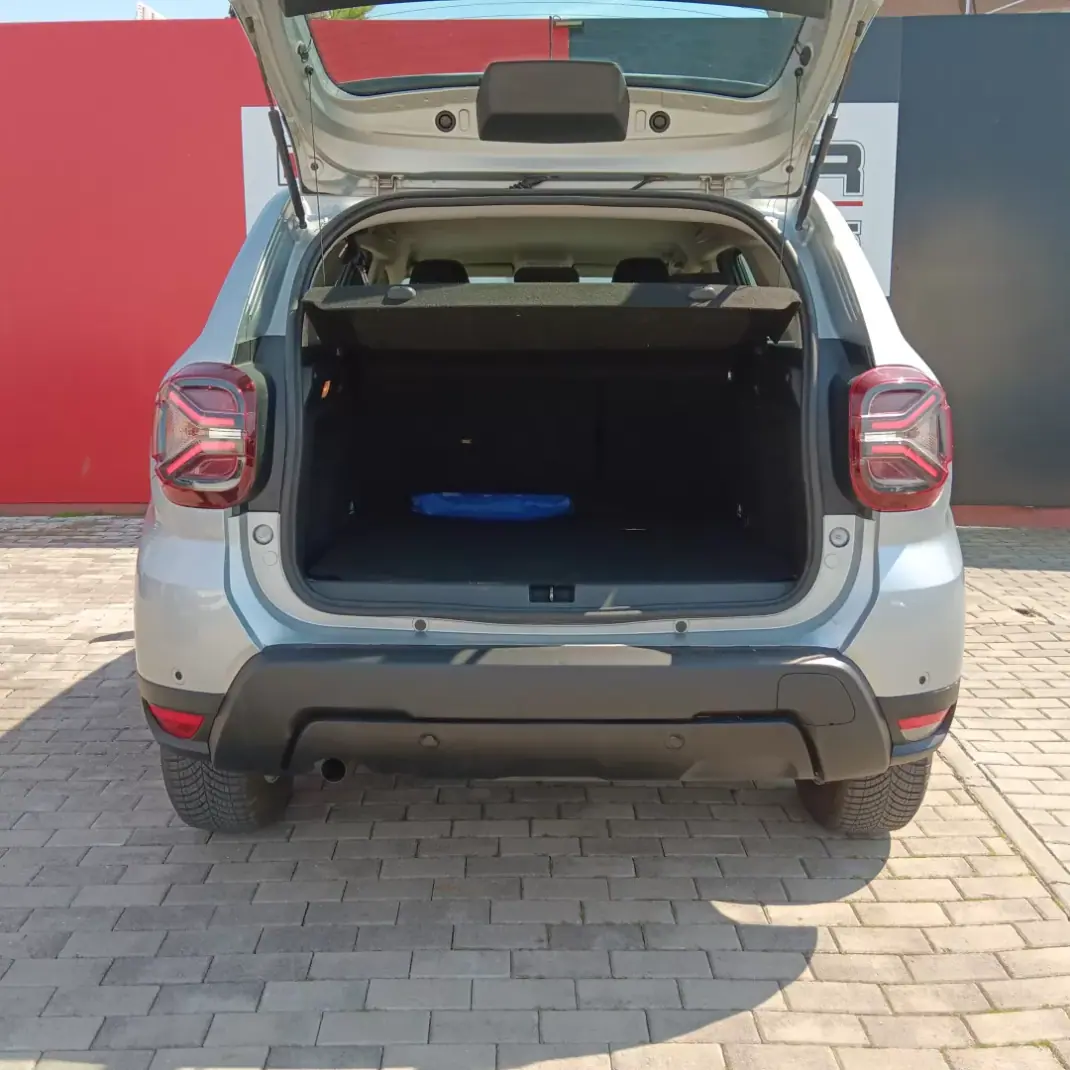 Dacia Duster 2021 - 17500 EUR, 142842 km - AUTO.MOTO.pt - 142842km - foto 8 de 21