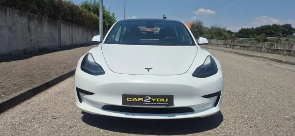 Tesla Model 3 2022 - 30000 EUR, 48000 km - AUTO.MOTO.pt - 48000km - foto 2 de 18