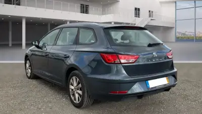 SEAT Leon ST 2019 - 9999 EUR, 199204 km - AUTO.MOTO.pt - 199204km - foto 4 de 11