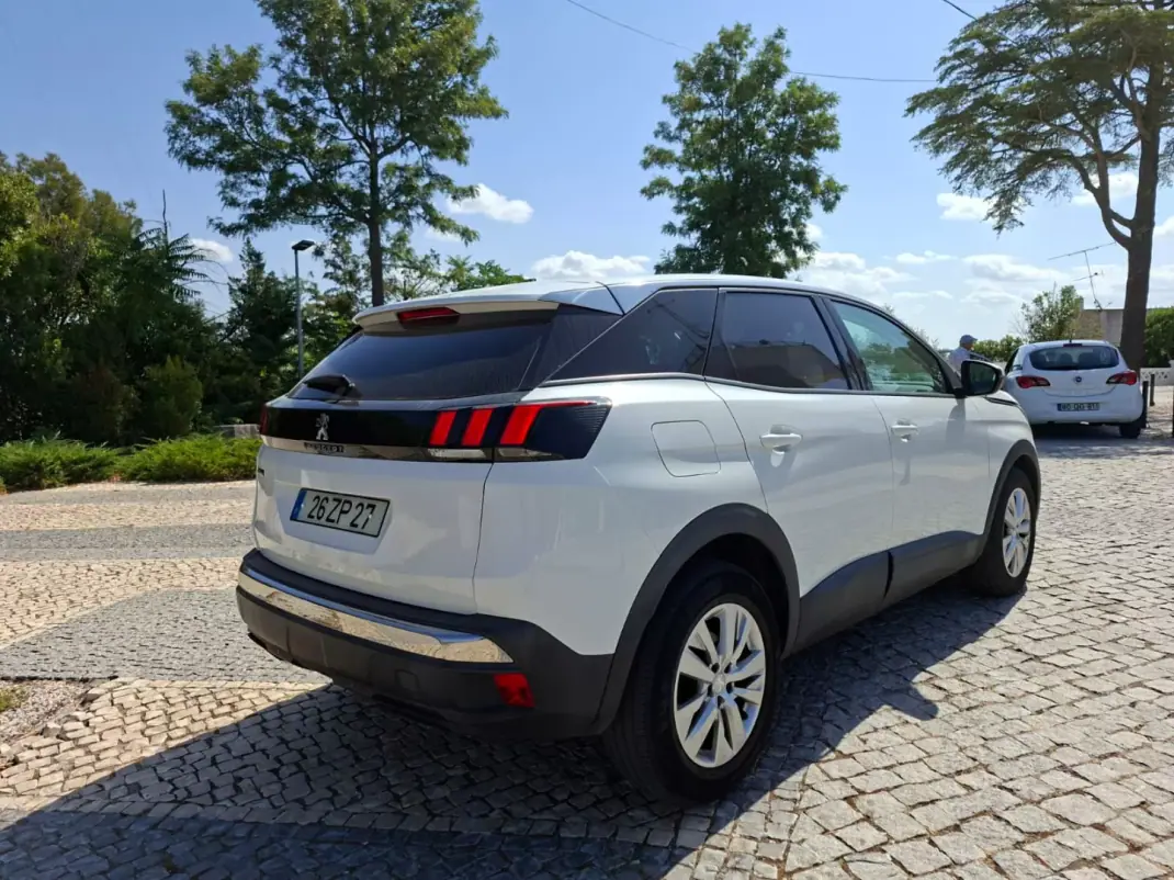 Peugeot 3008 2019 - 19900 EUR, 73744 km - 73744km - foto 22 de 23