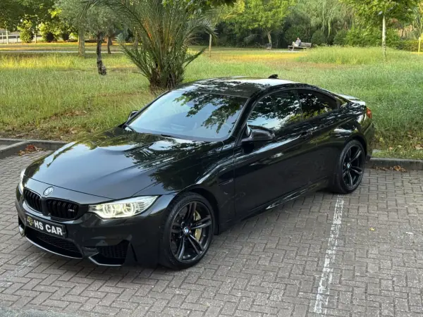 BMW M4 Auto 2017 Gasolina — 120 000 km · Lisboa BMW M4 Auto 2017 Gasolina