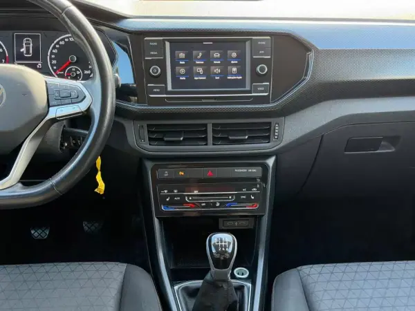 Volkswagen T-Cross 2023 - 14500 EUR, 149093 km - AUTO.MOTO.pt - 149093km - foto 15 de 24