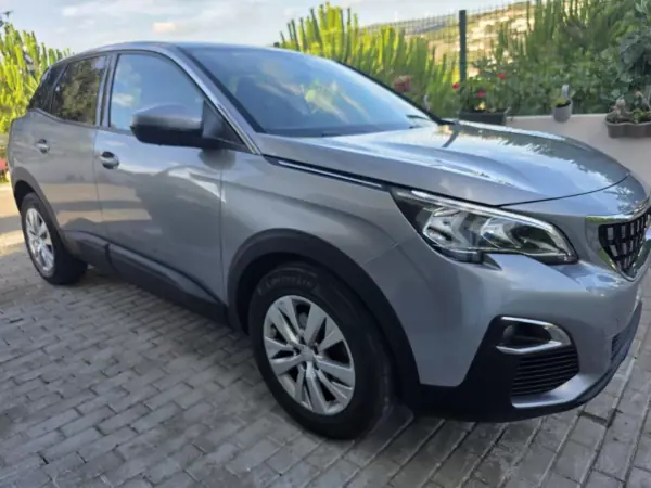 Peugeot 3008 2019 - 13900 EUR, 198000 km - AUTO.MOTO.pt - 198000km - foto 16 de 58