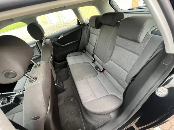 Audi A3 2010 - 10965 EUR, 150000 km - AUTO.MOTO.pt - 150000km - foto 17 de 38