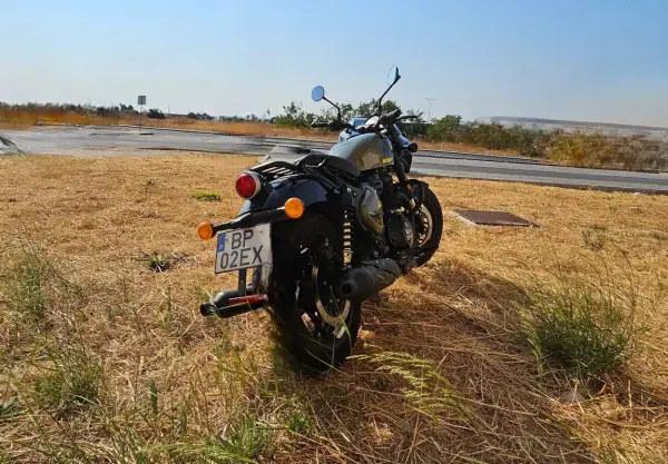 Royal Enfield Shotgum 2024 - 5999 EUR, 5200 km - AUTO.MOTO.pt - 5200km - foto 21 de 33