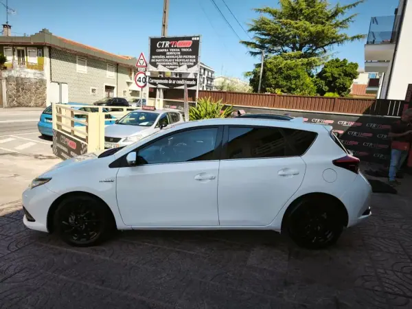 Toyota Auris 2016 - 14900 EUR, 160000 km - AUTO.MOTO.pt - 160000km - foto 13 de 34