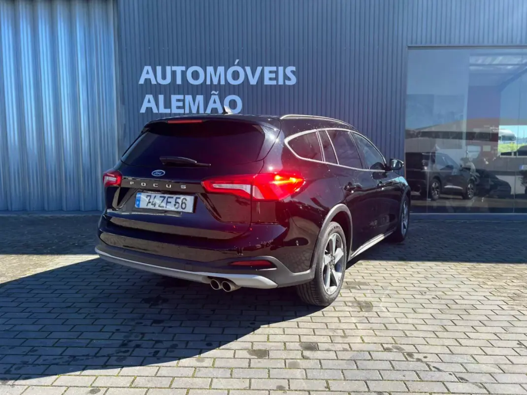 Ford Focus SW 2019 - 15950 EUR, 94634 km - AUTO.MOTO.pt - 94634km - foto 5 de 19