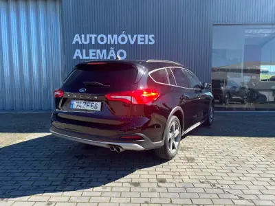 Ford Focus SW 2019 - 15950 EUR, 94634 km - AUTO.MOTO.pt - 94634km - foto 5 de 19