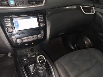 Nissan X-Trail 2016 - 15000 EUR, 150000 km - AUTO.MOTO.pt - 150000km - foto 12 de 28