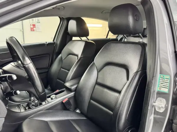 Mercedes-Benz A 180 2014 - 13750 EUR, 157000 km - AUTO.MOTO.pt - 157000km - foto 19 de 45