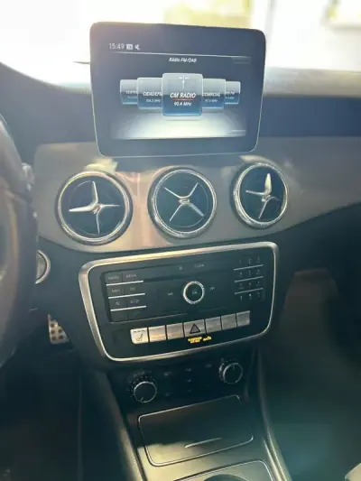 Mercedes-Benz CLA 220 2017 - 22500 EUR, 209125 km - AUTO.MOTO.pt - 209125km - foto 23 de 33