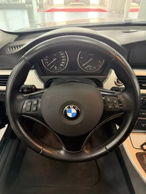 BMW 335 2007 - 22990 EUR, 159000 km - AUTO.MOTO.pt - 159000km - foto 14 de 14