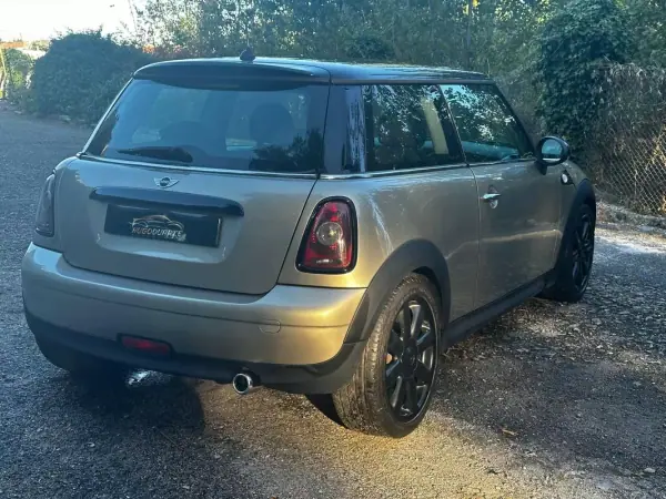 MINI Cooper 2008 - 7999 EUR, 300000 km - AUTO.MOTO.pt - 300000km - foto 4 de 42