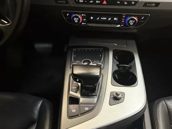 Audi Q7 2016 - 34900 EUR, 240000 km - AUTO.MOTO.pt - 240000km - foto 16 de 20