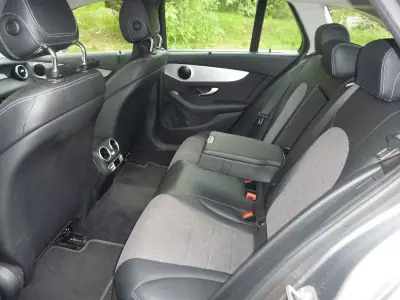 Mercedes-Benz C 300 2020 - 28900 EUR, 90842 km - AUTO.MOTO.pt - 90842km - foto 24 de 27