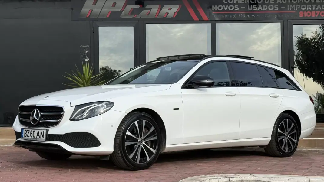 Mercedes-Benz E 300 2019 - 26990 EUR, 147000 km - AUTO.MOTO.pt - 147000km - foto 9 de 41