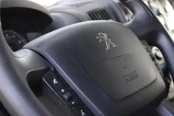 Peugeot Boxer 2.2 HDi 435 L4H3 2015 - 17900 EUR, 156932 km - AUTO.MOTO.pt - 156932km - foto 11 de 21