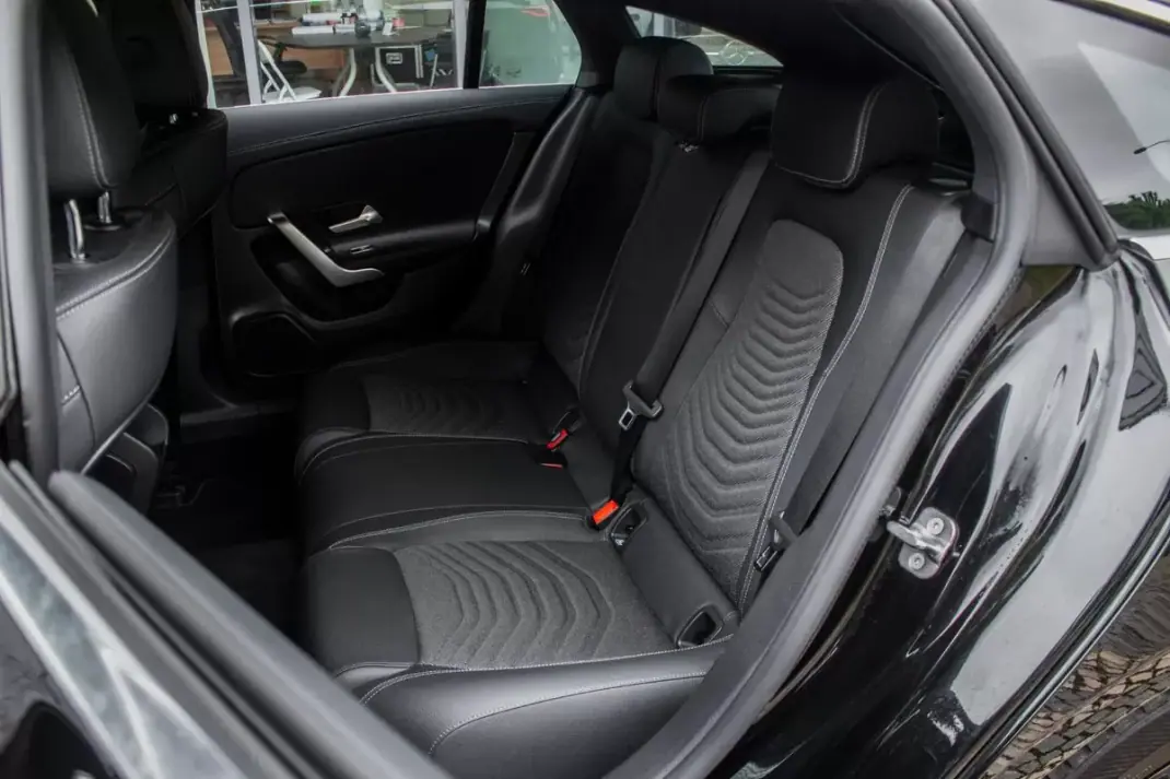Mercedes-Benz CLA 180 2024 - 33990 EUR, 28922 km - AUTO.MOTO.pt - 28922km - foto 26 de 40