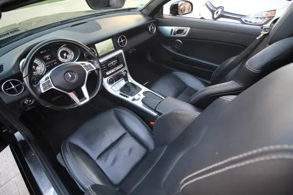 Mercedes-Benz SLK 250 2015 - 22990 EUR, 203350 km - 203350km - foto 20 de 32