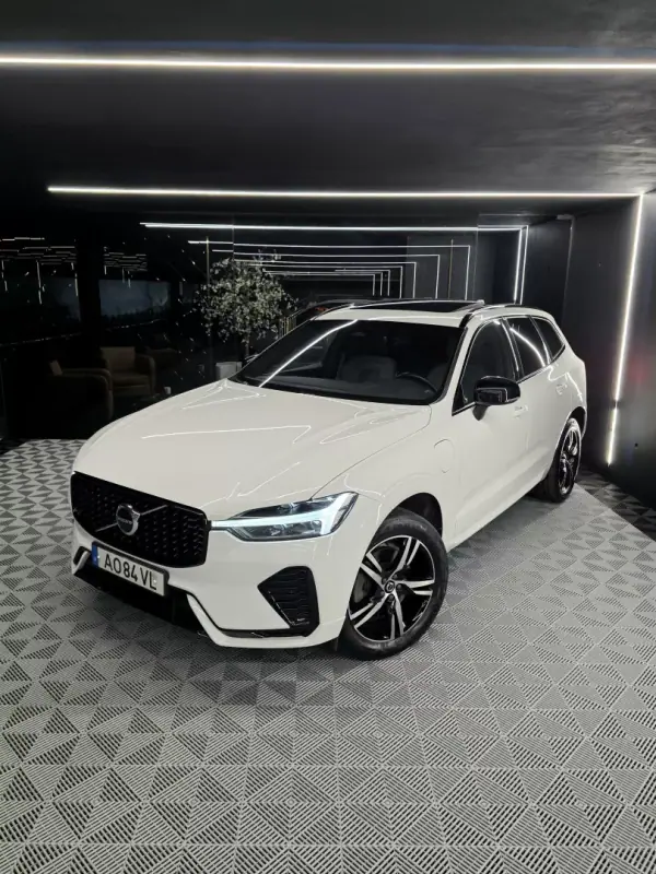 Volvo XC 60 2022 - 36750 EUR, 142382 km - AUTO.MOTO.pt - 142382km - foto 5 de 37