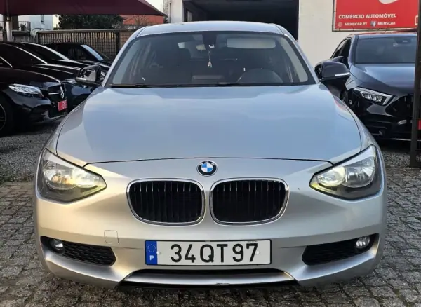 BMW 116 2012 - 10999 EUR, 280000 km - AUTO.MOTO.pt - 280000km - foto 14 de 24