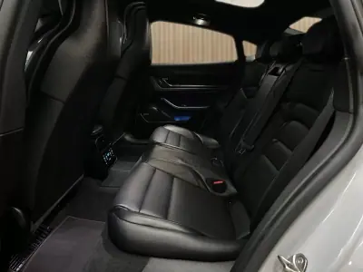 Porsche Taycan 2023 - 68800 EUR, 94000 km - AUTO.MOTO.pt - 94000km - foto 11 de 20