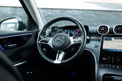 Mercedes-Benz C 300 2023 - 38900 EUR, 60000 km - AUTO.MOTO.pt - 60000km - foto 17 de 31