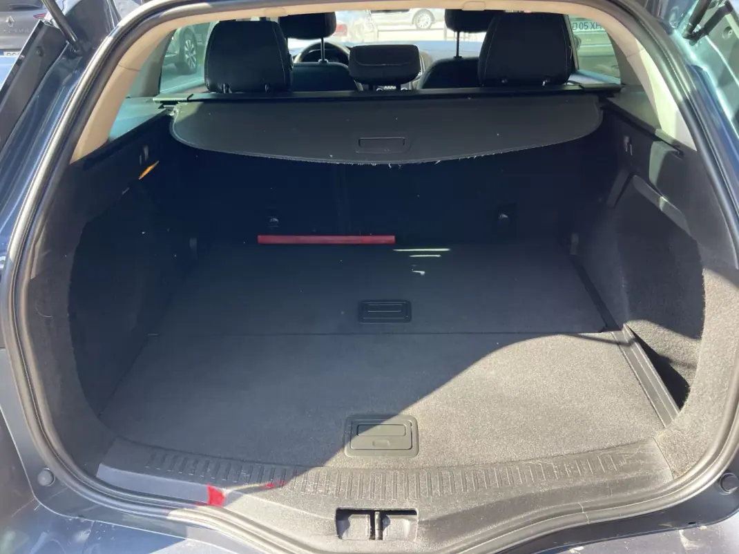 Renault Mégane Sport Tourer 2019 - 12500 EUR, 232000 km - 232000km - foto 16 de 16