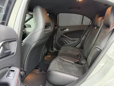 Mercedes-Benz A 180 2017 - 19950 EUR, 127427 km - AUTO.MOTO.pt - 127427km - foto 38 de 43