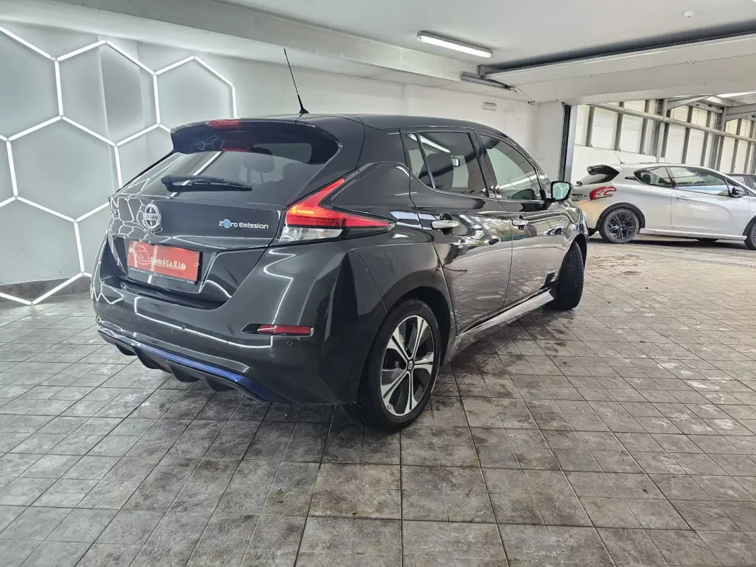 Nissan Leaf 2019 - 19500 EUR, 25097 km - AUTO.MOTO.pt - 25097km - foto 17 de 41