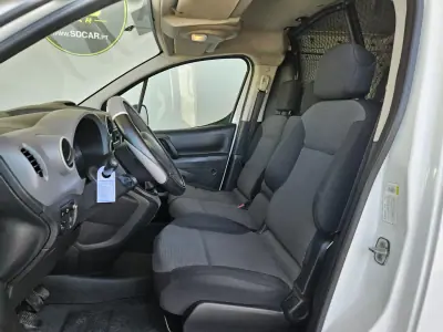 Citroën Berlingo 2016 - 7950 EUR, 230000 km - AUTO.MOTO.pt - 230000km - foto 4 de 7