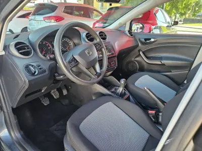 SEAT Ibiza 2016 - 9900 EUR, 122800 km - AUTO.MOTO.pt - 122800km - foto 13 de 40