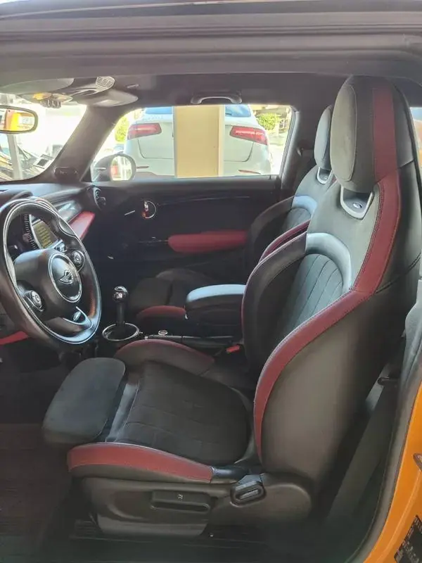 MINI John Cooper Works 2015 - 21500 EUR, 91950 km - AUTO.MOTO.pt - 91950km - foto 13 de 38