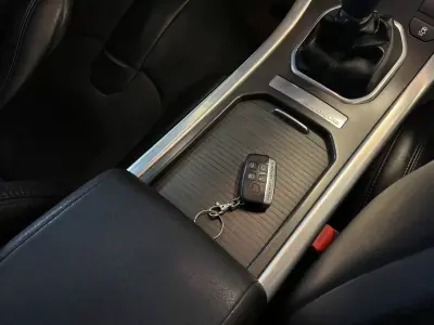 Land Rover Range Rover Evoque 2012 - 17990 EUR, 235000 km - AUTO.MOTO.pt - 235000km - foto 42 de 51