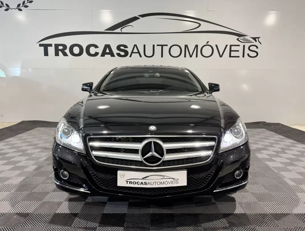 Mercedes-Benz CLS 350 2011 - 22900 EUR, 83484 km - 83484km - foto 11 de 36