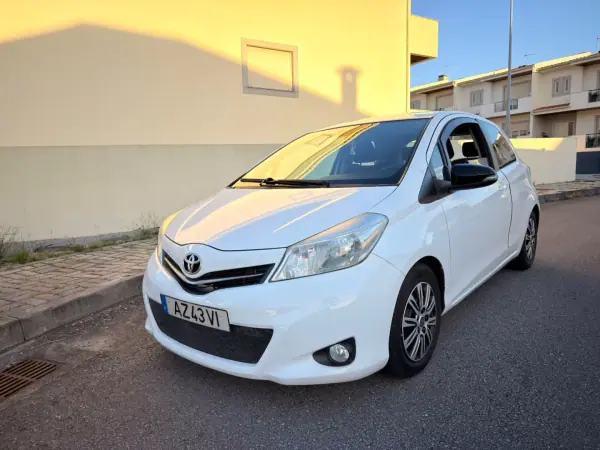 Toyota Yaris 1.4 D-4D Active+AC 2013 Diesel