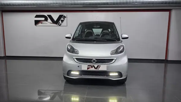 Smart ForTwo Coupé 2014 - 8990 EUR, 130000 km - AUTO.MOTO.pt - 130000km - foto 22 de 42