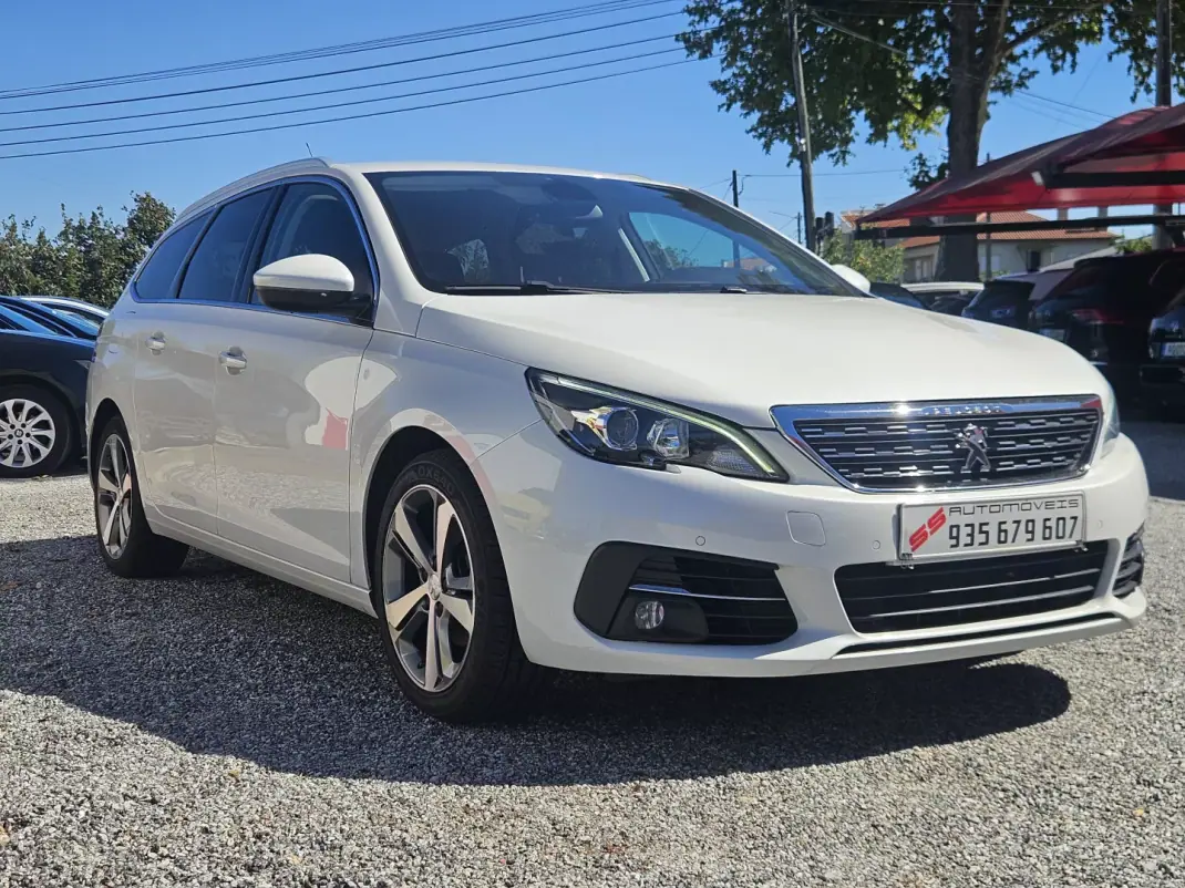 Peugeot 308 SW 2019 - 13500 EUR, 145500 km - 145500km - foto 3 de 33